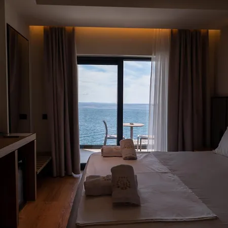 Grand Saranda 4* Sarandë
