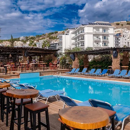 Grand Saranda 4*