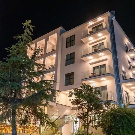 Grand Saranda Resort 4*