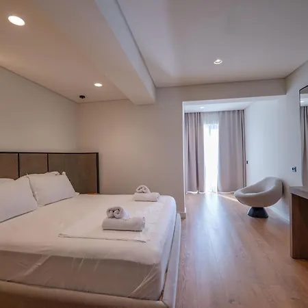 Grand 4* Sarande