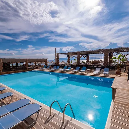 Grand Station touristique Saranda